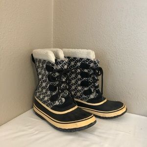 Sorel Snow Boots - Womens 7